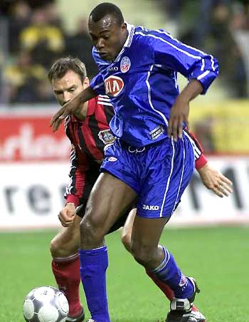 同时承担教 同时承担教