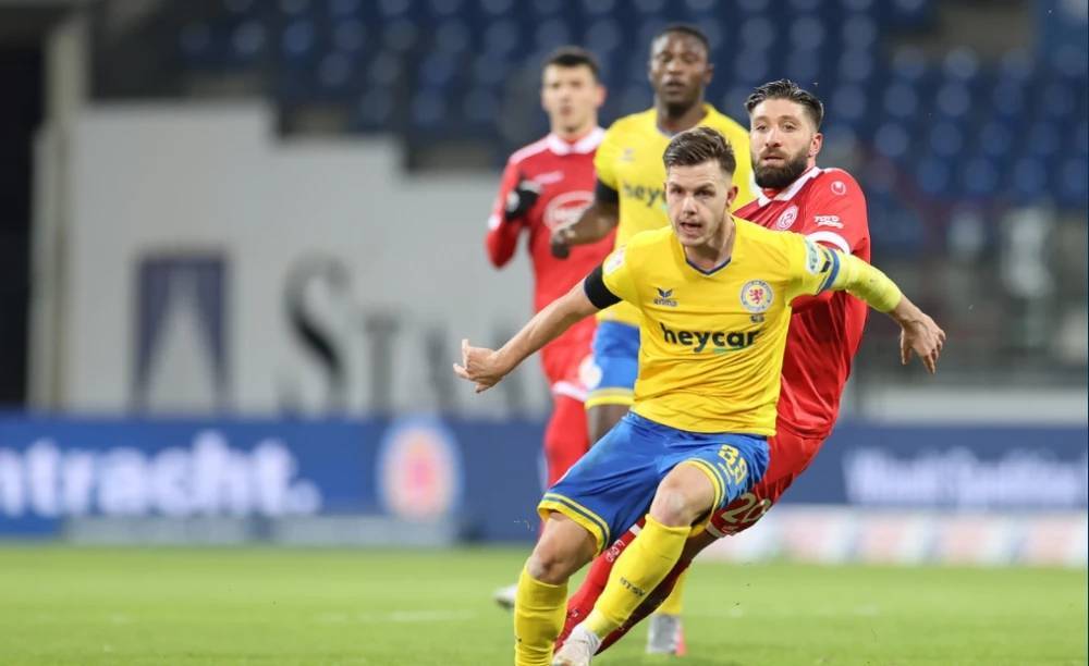 反击中有着 反击中有着